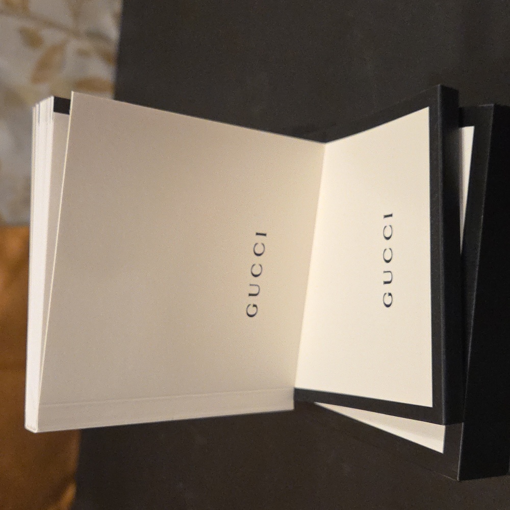 Gucci Black and Silver Watch - Picture 6 of 7